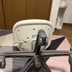 未使用品歯科診療代回転椅子の画像