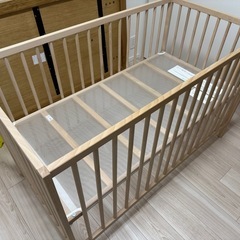 IKEAベビーベッド美品の画像