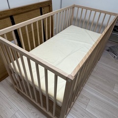 IKEAベビーベッド美品の画像