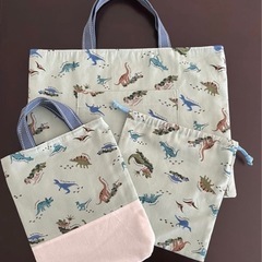 値下げ　ハンドメイド作品　恐竜　レッスンバッグ　シューズケース　...