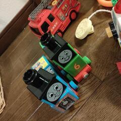 アンパンマンネジネジ、トーマス、おもちゃと絵本の画像
