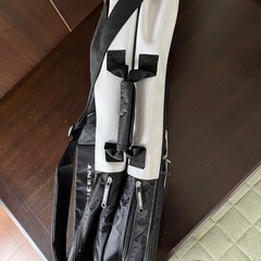 テニスのラケットケース　新品未使用品の画像