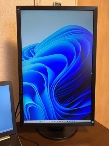 パソコンモニタ24.1インチ縦回転可能
