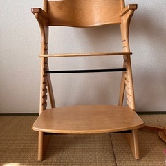 ベビーチェア　katoji  テーブル付きの画像