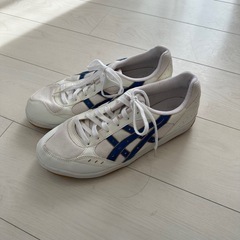 アシックス 体育館(室内)シューズ　美品です