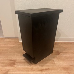 ※買取り確定※【使用期間約1年】ゴミ箱