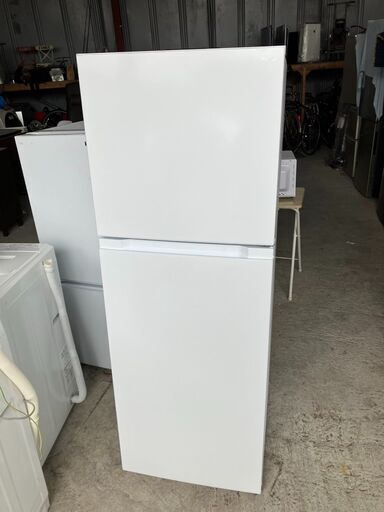 yselect YRZF23K ヤマダオリジナル 2ドア冷蔵庫 236L 右開き ホワイト 2022年製造 美品 (チーズ神戸) 兵庫のキッチン家電《 冷蔵庫》の中古あげます・譲ります｜ジモティーで不用品の処分
