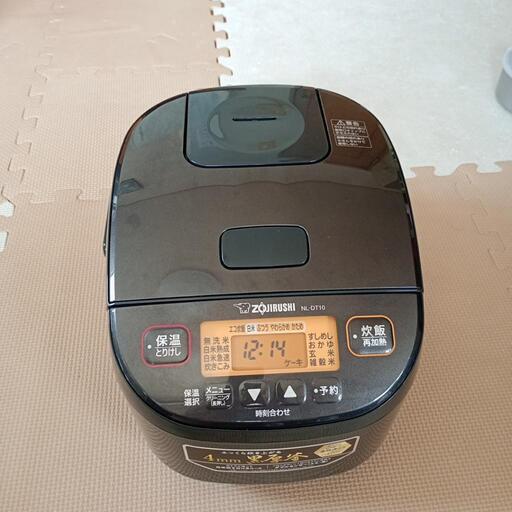 炊飯器　ZOJIRUSHI NL-DT10