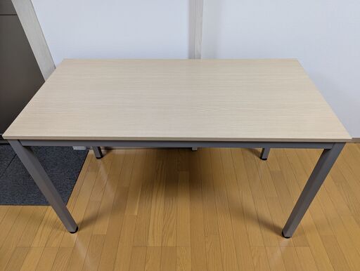 【軒先渡し】Y2K 伸縮ミーティングテーブル 幅1800×奥行750×高さ700mm ナチュラル EMT-1875-NA 1台（直送品）