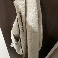 ユニクロ　モコモコ　アウターの画像