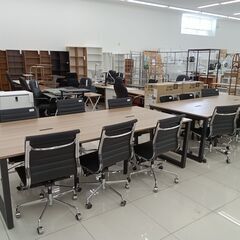 ☆ジモティ割あり☆ 会議用テーブル ライトブラウン H72.5×D120×W240 クリーニング済み HJ5908 (リユース日立店) 日立のテーブル 《その他》の中古あげます・譲ります｜ジモティーで不用品の処分