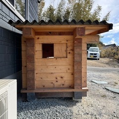 ログハウスビルダーさんに手がけてもらった犬舎です！の画像