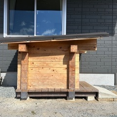 ログハウスビルダーさんに手がけてもらった犬舎です！の画像