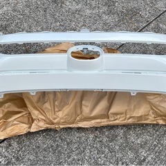 RAV4　モデリスタフロントエアロバンパー