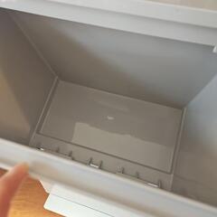 ニトリ 40L 2段 ペダル式ゴミ箱 収納の画像