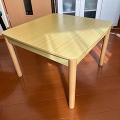 [取引中]
お譲りします/1人用コタツ