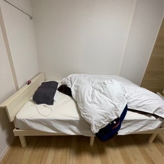 セミダブル(マットレス込み)本日か2/17am7:30受け渡し可能な方
