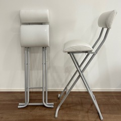 折りたたみ椅子2脚セットの画像