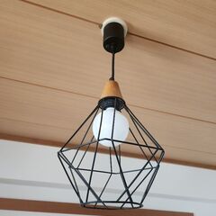 《取引中》LED電球付　ペンダントライト