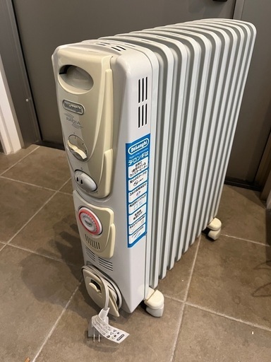 デロンギオイルヒーター (ひろ) 三沢の季節、空調家電《オイルヒーター》の中古あげます・譲ります｜ジモティーで不用品の処分