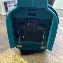 和歌山で中古工具を買うなら】マキタ/MAKITA 14.4V充電式ディスクグラインダー/GA400D/本体のみ/中古品（B）￥6,800＋税で販売中！【工具専門買取販売工具ヘルパーへ】  | 工具買取専門店 工具ヘルパー 和歌山県No.1の工具買取専門サイト