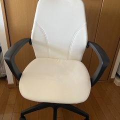 4点セット(デスク/チェア/ライト/スタンドミラー)の画像