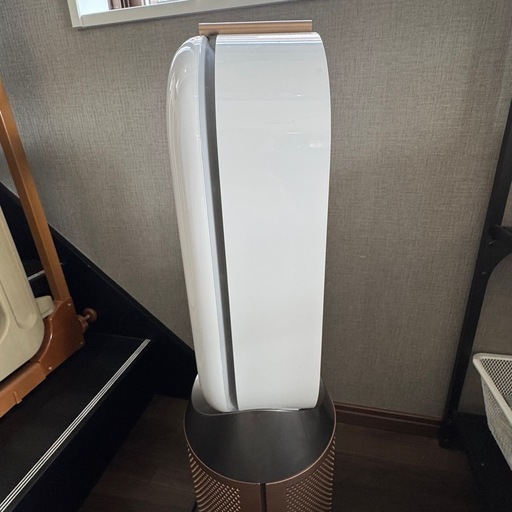 Dyson
 Hot+Cool 空気清浄ファンヒーター HP09