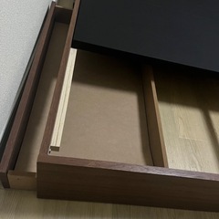 クイーンサイズ　ベットボード付き　ベッドフレームの画像