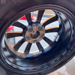 スタッドレスタイヤの画像