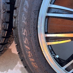 スタッドレスタイヤの画像