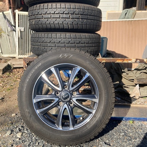 【美品！】スタッドレスタイヤ　アルミホイール付き！