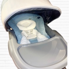 【超美品】コンビcombi ハイローチェア　ベビーベッド　イス　洗替クッション付きの画像