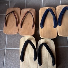 無料です。古い下駄です。気になる方急いでください