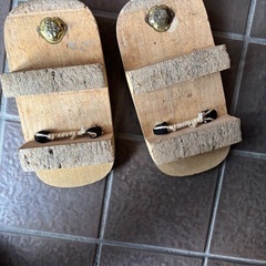 無料です。古い下駄です。気になる方急いでくださいの画像