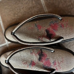 婦人用下駄、草履　300円の画像