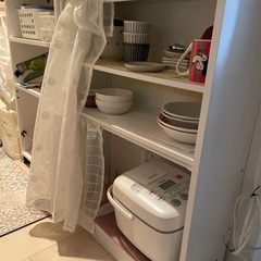 食器棚 取りに来ていただける方お願い します! - 家具