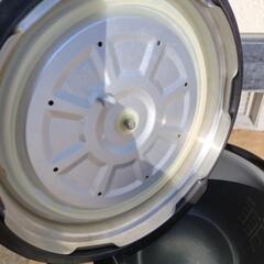 【2020年製】動作OK　かんたん電気圧力鍋の画像