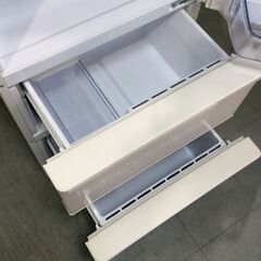 YJT10151【AQUA/アクア 3ドア冷蔵庫】美品 2024年製 AQR-27P-W 家電 キッチン 冷蔵冷凍庫 自動製氷 右開きドア …  (森の都) 薬師堂のキッチン家電《冷蔵庫》の中古あげます・譲ります｜ジモティーで不用品の処分