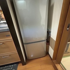 2/26-28に引取りに来て頂ける方！ 冷蔵庫146L  