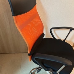 オフィスチェアの画像