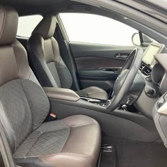 【ローン審査通過率95％！ローンお任せください！】トヨタ C-HR 　Ｇの画像