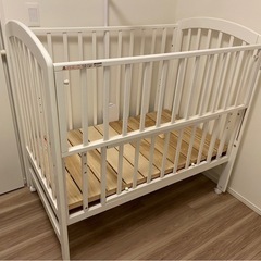 ベビーベッド