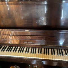 Victor ピアノの画像