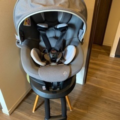 美品　エールべべ・クルット6i Ag isofix