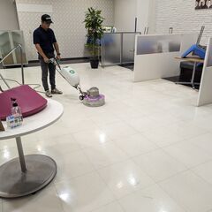 清掃スタッフ・責任者候補募集！　月給２８万～　未経験者歓迎！　経験者大歓迎！の画像
