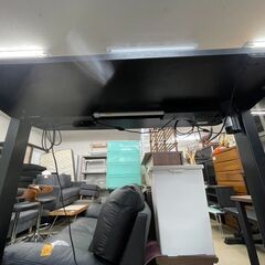 昇降デスク　No.1299　電動　ブラック　テーブル【リサイクルショップどりーむ荒田店】の画像