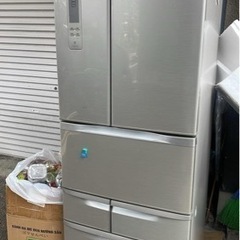 大型冷蔵庫 差し上げます。