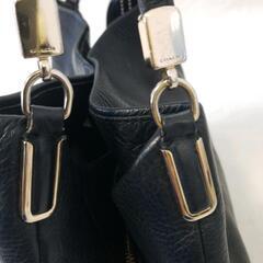 美品】COACHコーチショルダーバッグブラック3層オールドコーチ (Ami 販売中) 澄川のバッグ《ショルダーバッグ》の中古あげます・譲ります｜ ジモティーで不用品の処分