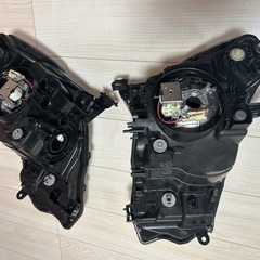 GP3 フリード スパイク ハイブリッド HV 純正 HID 左右 ヘッド ライト ランプ 100-22068・33101-SFM-N72・33151-SFM-N72 千葉県我孫子市からの画像