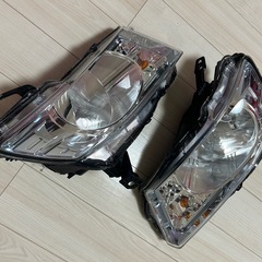 GP3 フリード スパイク ハイブリッド HV 純正 HID 左右 ヘッド ライト ランプ 100-22068・33101-SFM-N72・33151-SFM-N72 千葉県我孫子市からの画像